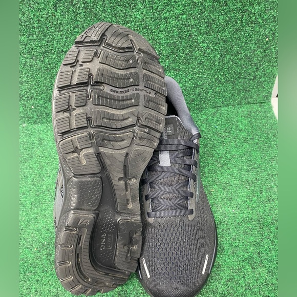 Brooks Shoes Brooks Ghost 4 Mens Size 1 Wide Poshmark